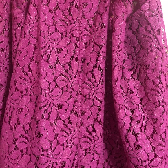 Tank Topv - Picture 3 of 3